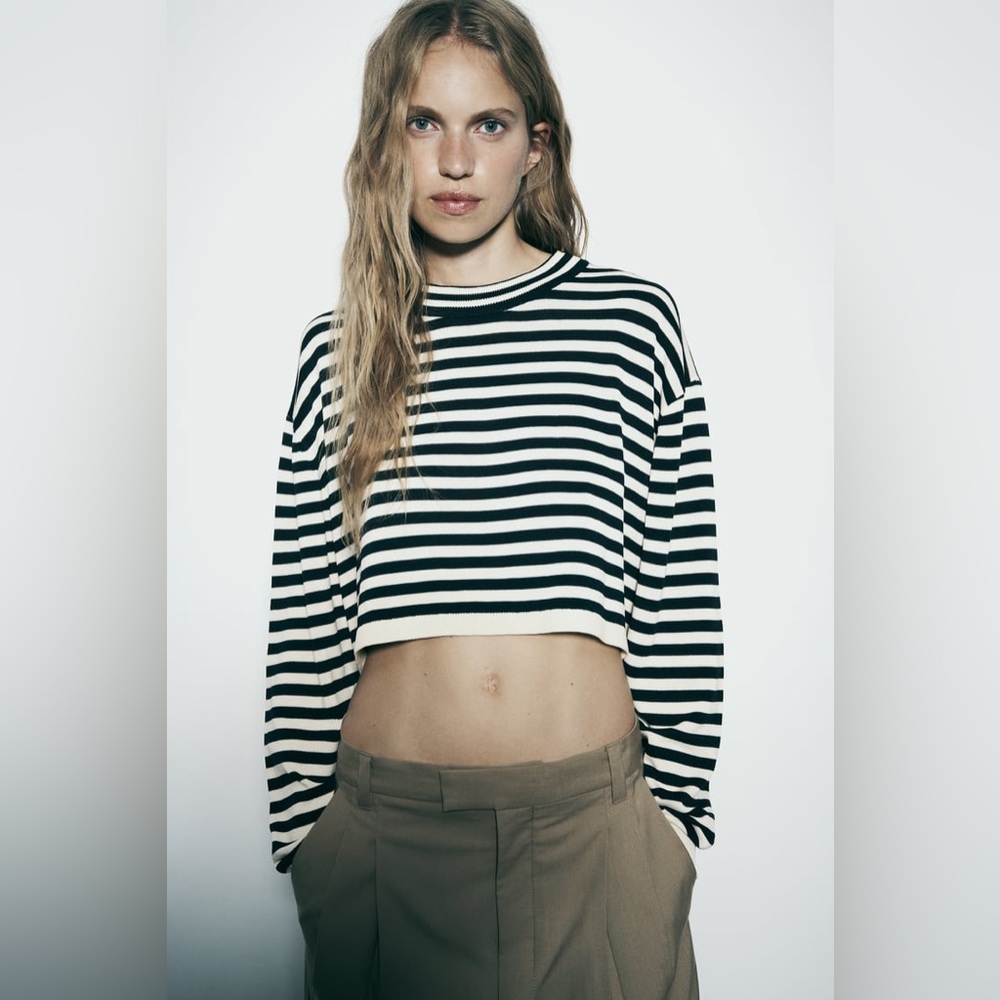 ZARA CROPPED STRIPE SWEATER SIZE L